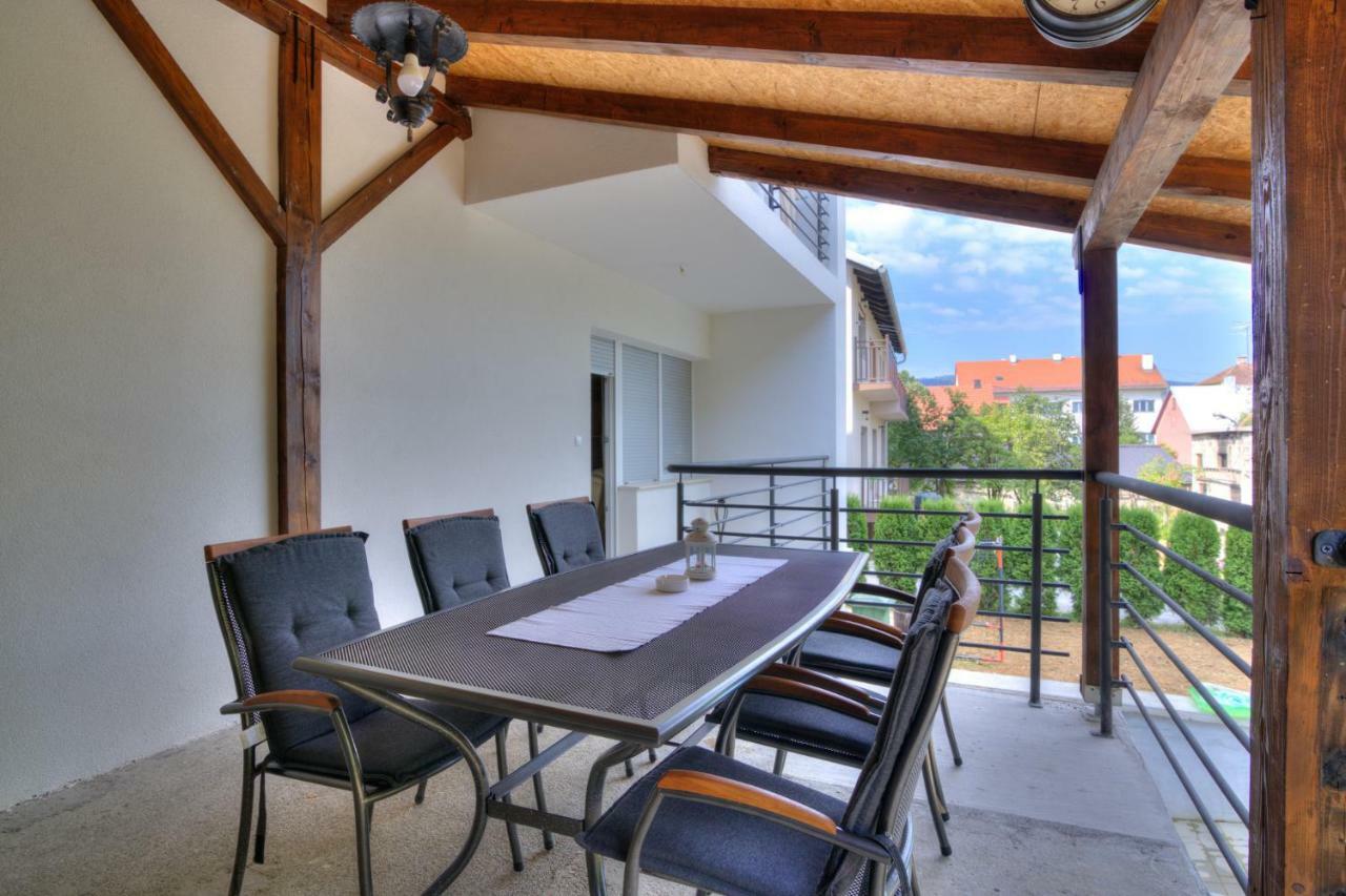Apartamento House Smolcic Otočac Exterior foto